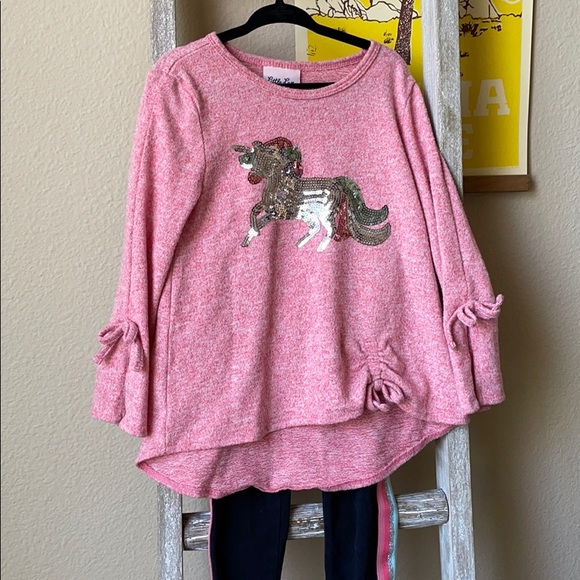 4T Little Lass Unicorn Sequins Outfit